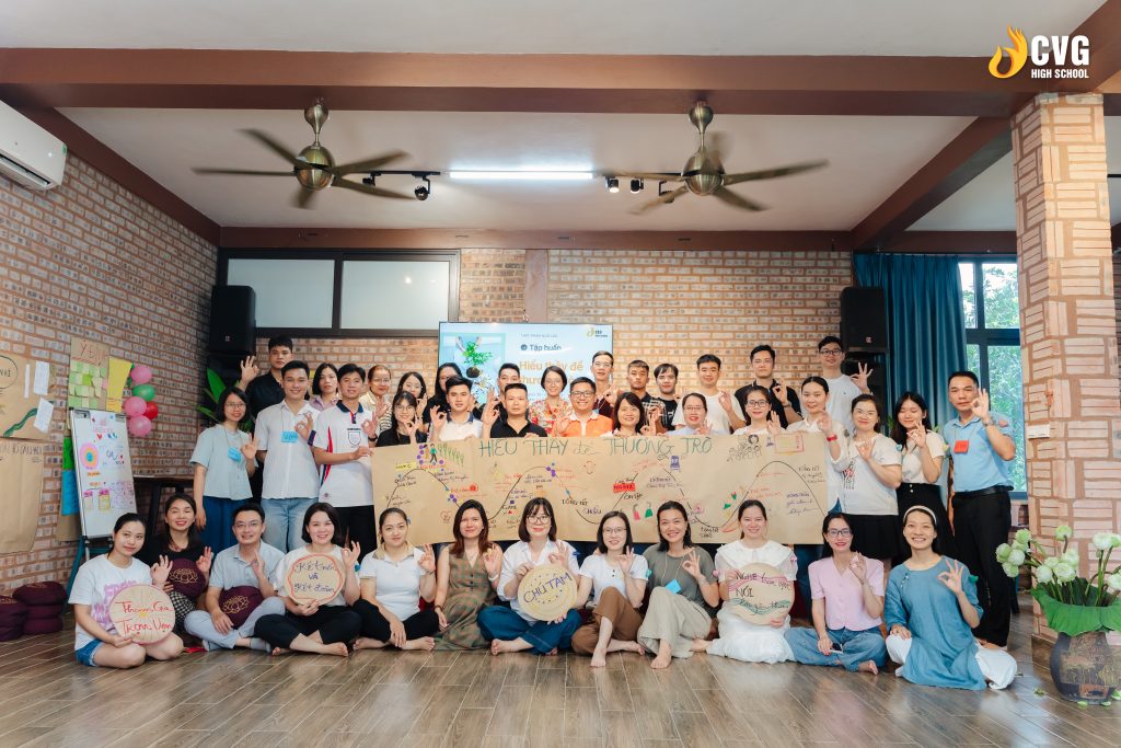 Thầy cô Trường THPT Phạm Ngũ Lão vận hành bởi Hệ thống Giáo dục CEO High School đồng kiến tạo môi trường học đường văn minh, hạnh phúc. Thầy cô Trường THPT Phạm Ngũ Lão vận hành bởi Hệ thống Giáo dục CEO High School đồng kiến tạo môi trường học đường văn minh, hạnh phúc.