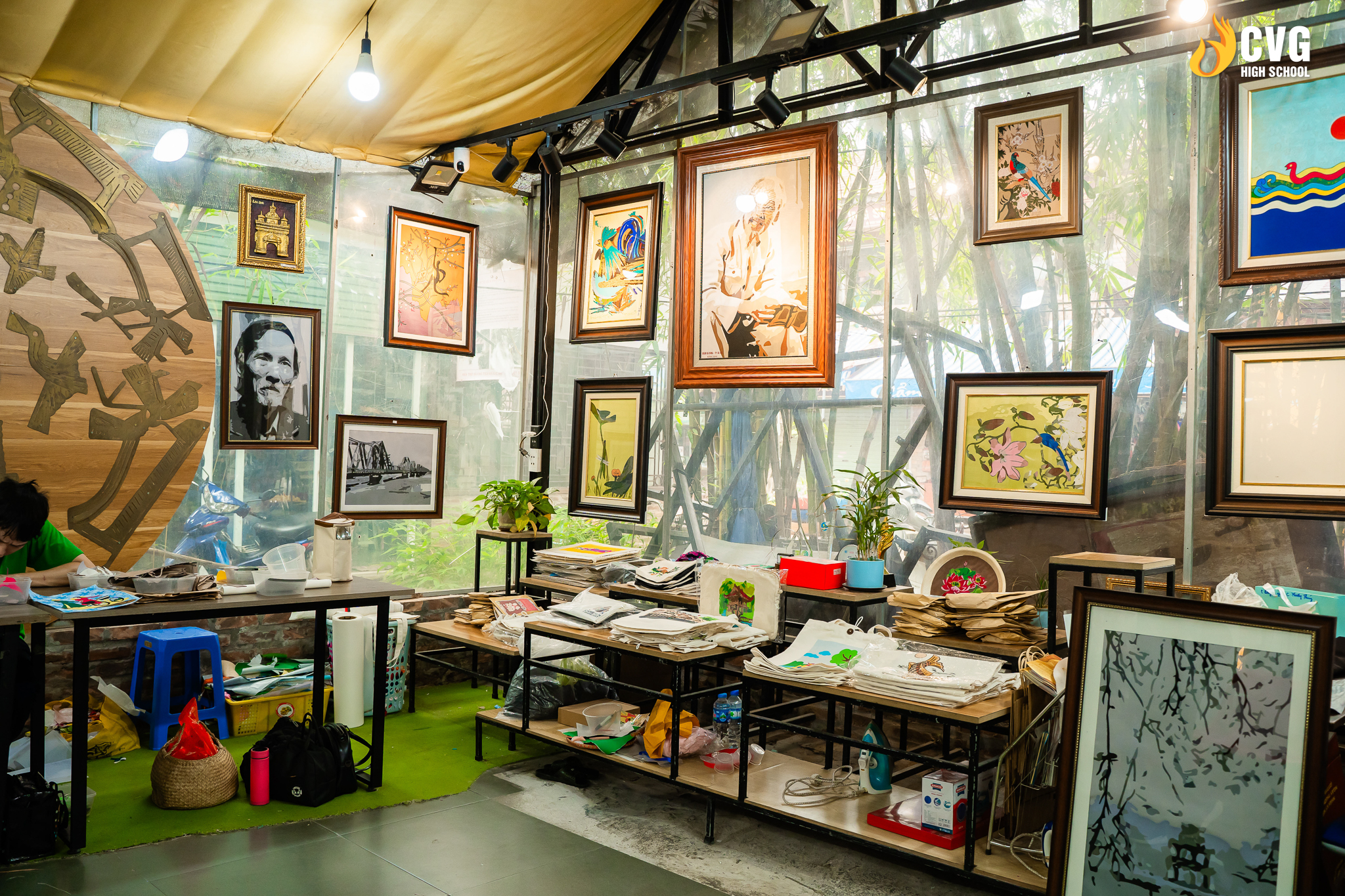 Không gian trưng bày các sản phẩm của Vụn Art Không gian trưng bày các sản phẩm của Vụn Art