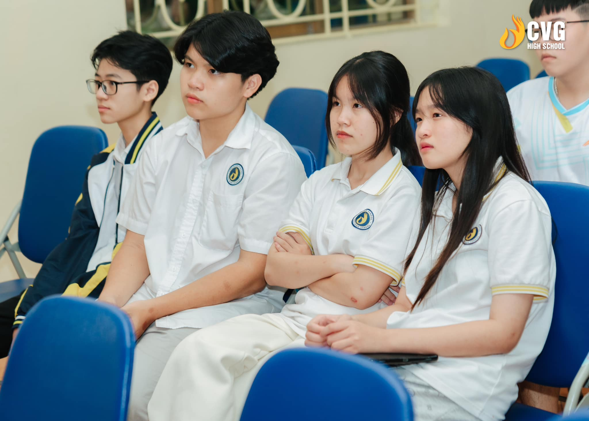 Các CVHSer trong Chung kết cuộc thi thiết kế video “Thầy cô trong mắt em” Các CVHSer trong Chung kết cuộc thi thiết kế video “Thầy cô trong mắt em”