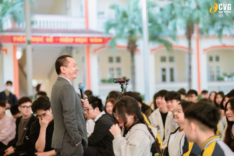 Buổi gặp đem đến nhiều cung bậc cảm xúc, mở ra những góc nhìn mới lạ và kiến thức giá trị cho CVHSer