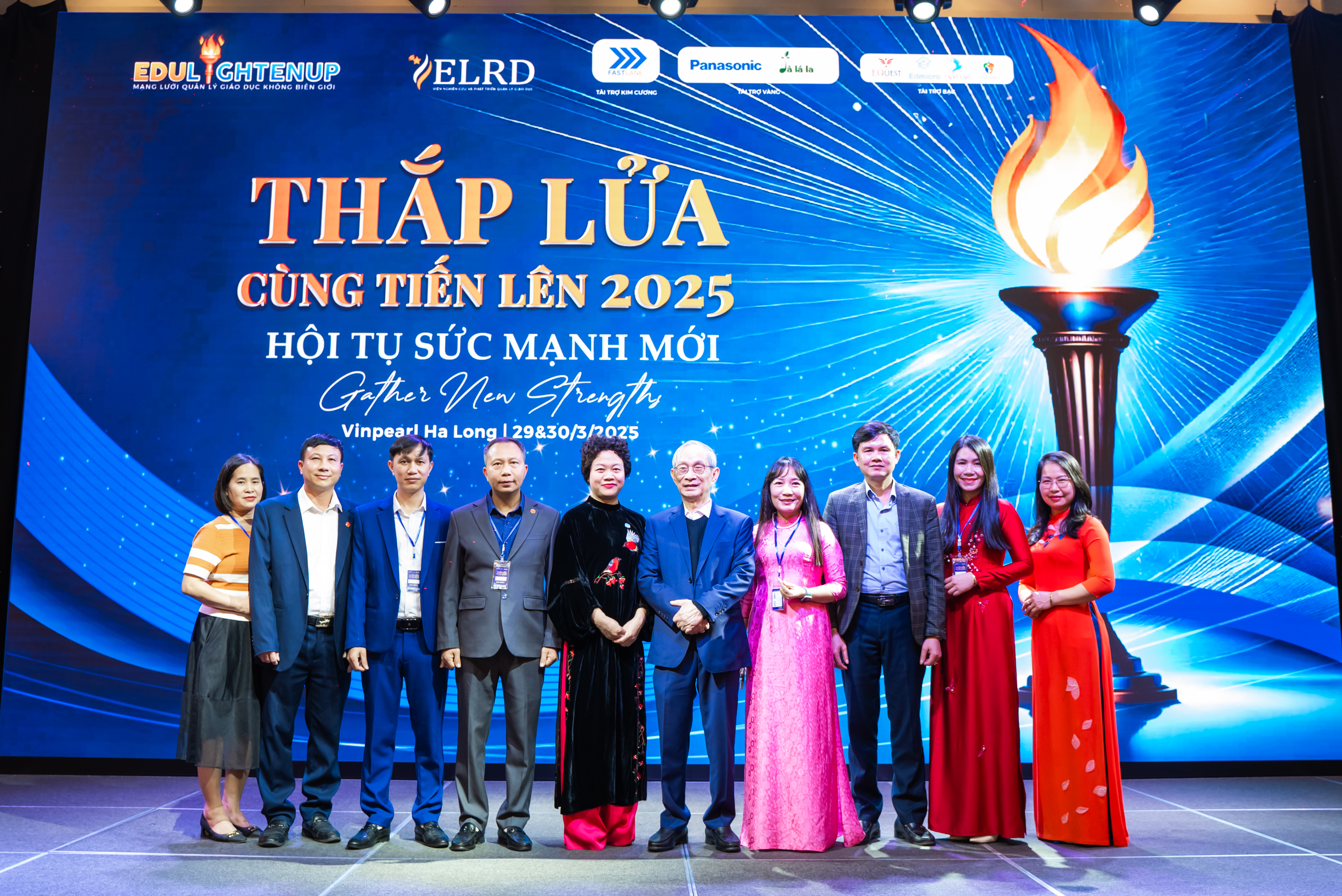 THPT PHẠM NGŨ LÃO - MÔ HÌNH GIÁO DỤC ĐỔI MỚI SÁNG TẠO ĐƯỢC TRIỂN LÃM TẠI HỘI THẢO "THẮP LỬA CÙNG TIẾN LÊN 2025"